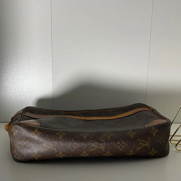 Authentic Louis Vuitton Compiegne Bag - Picture 13 of 14